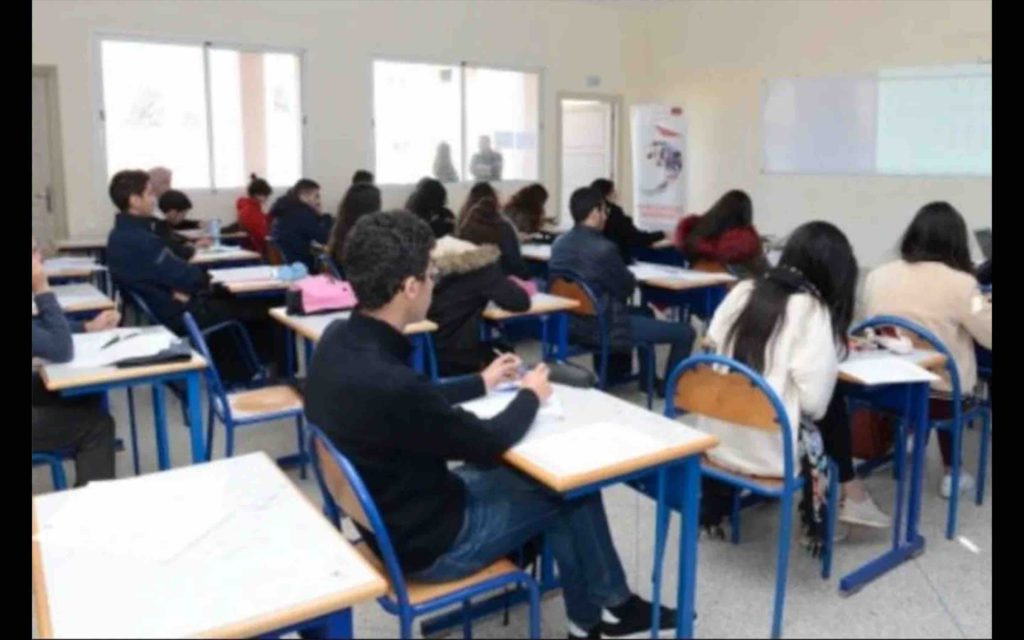 salle de classe école collège Maroc lycée enseignement études étudiants