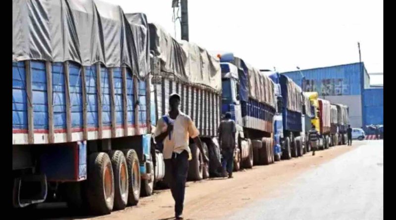 camions marocains bloqués à la frontière Bénin-Niger