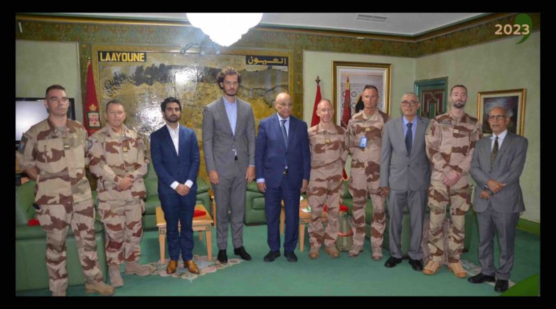 Sahara : des diplomates et des militaires français à Laayoune