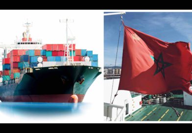 Marine marchande Maroc containers navire bateau marchandises